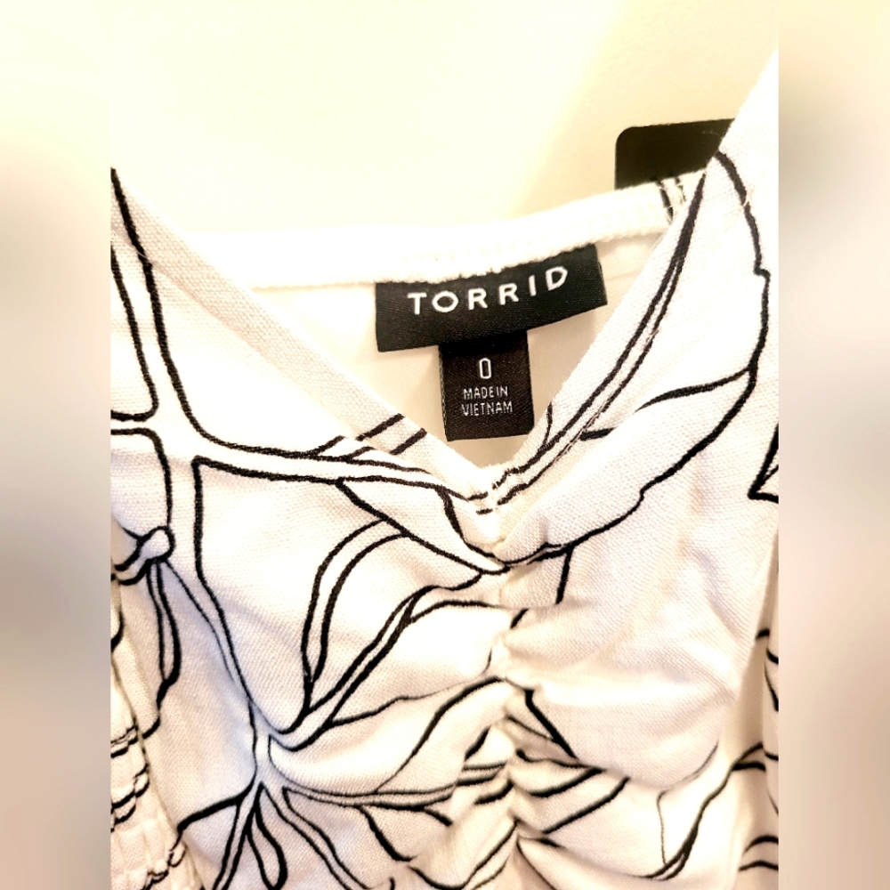 TORRID DRESS 👗 - Picture 1 of 10